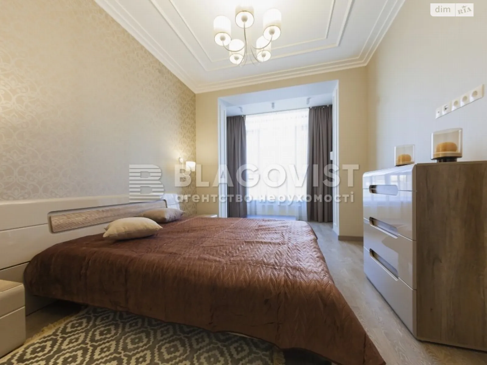 Продается 3-комнатная квартира 84.3 кв. м в Киеве, бул. Леси Украинки, 7В - фото 1