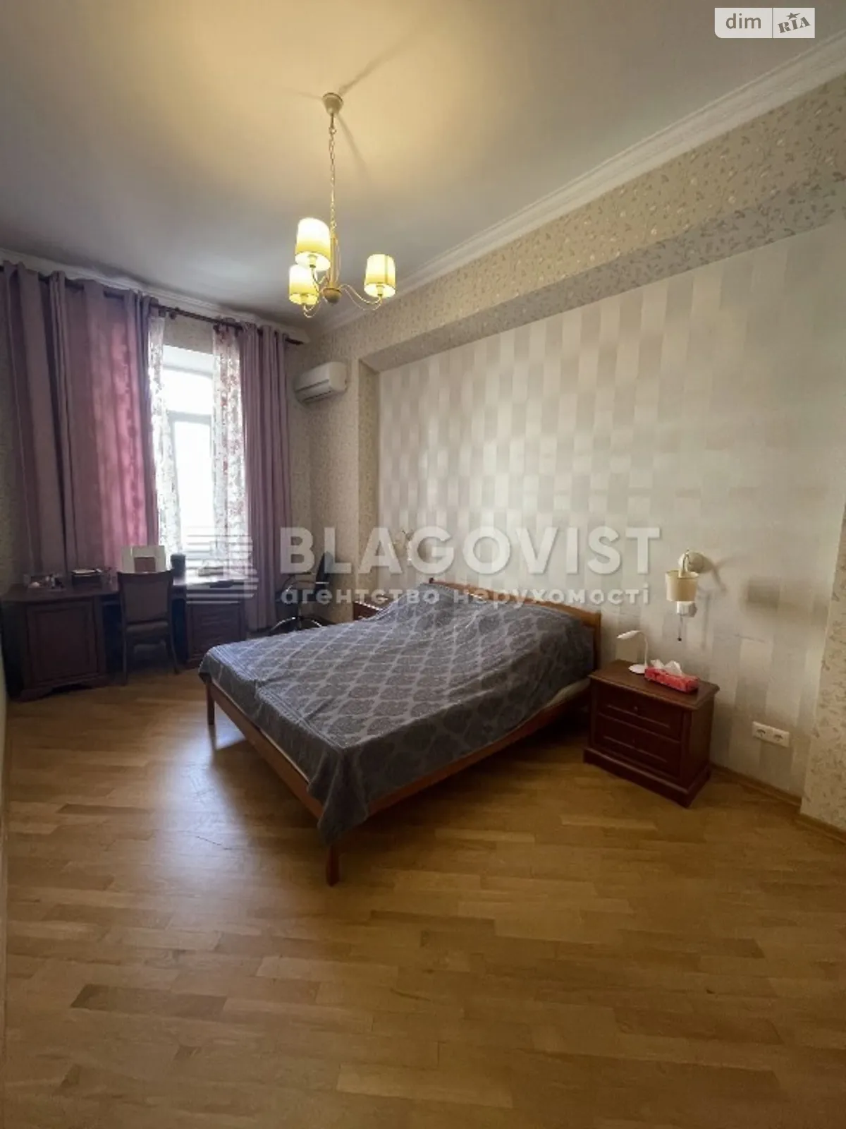 Продается 2-комнатная квартира 70 кв. м в Киеве, ул. Саксаганского, 129Б