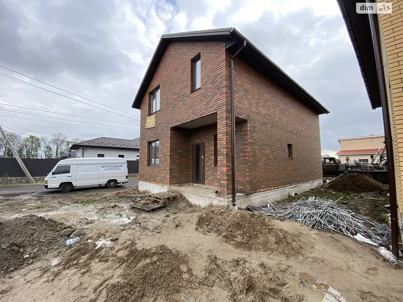 Продається будинок 2 поверховий 126 кв. м з каміном, цена: 92000 $