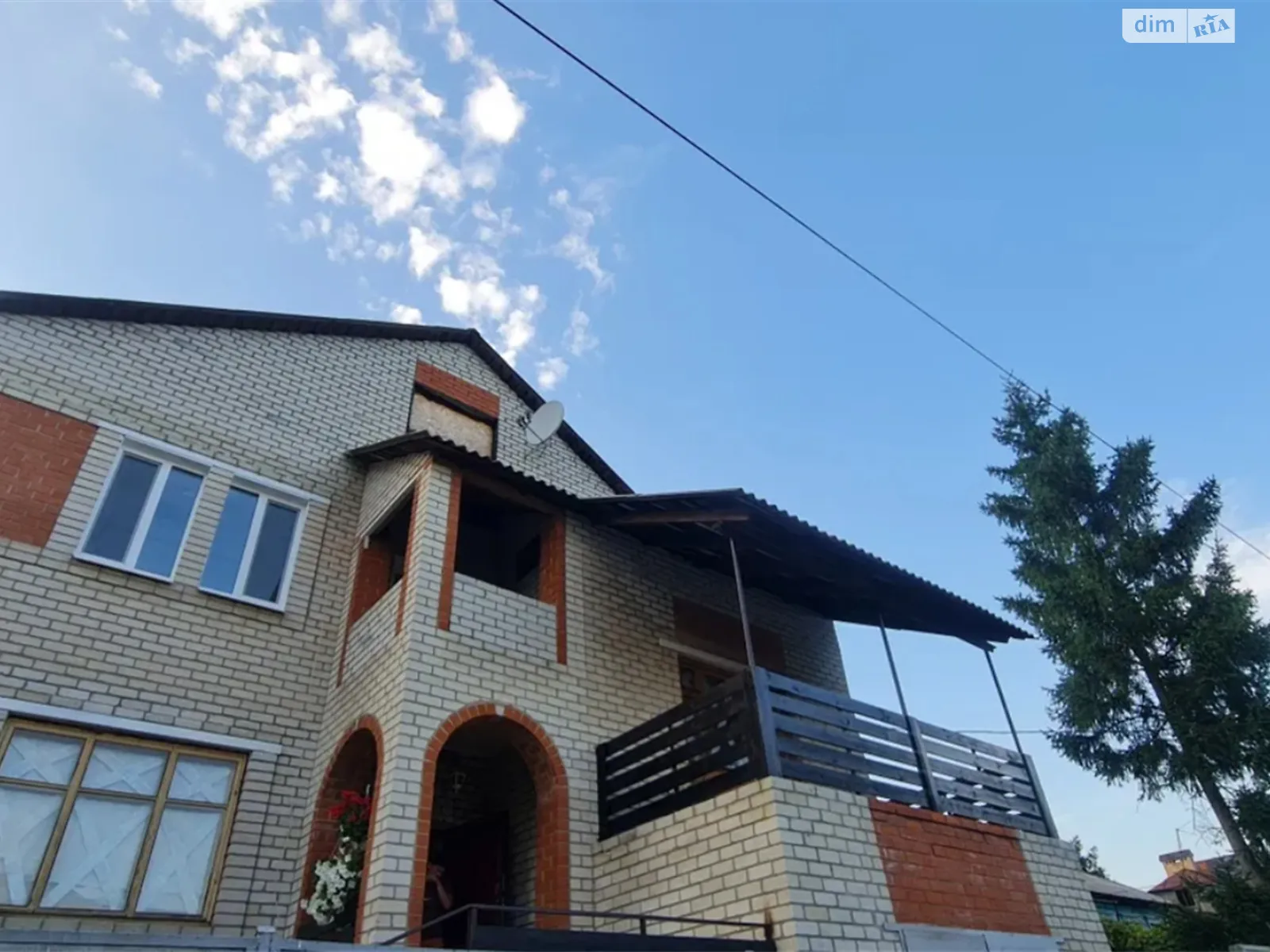 Продається будинок 2 поверховий 277 кв. м з садом, цена: 75000 $