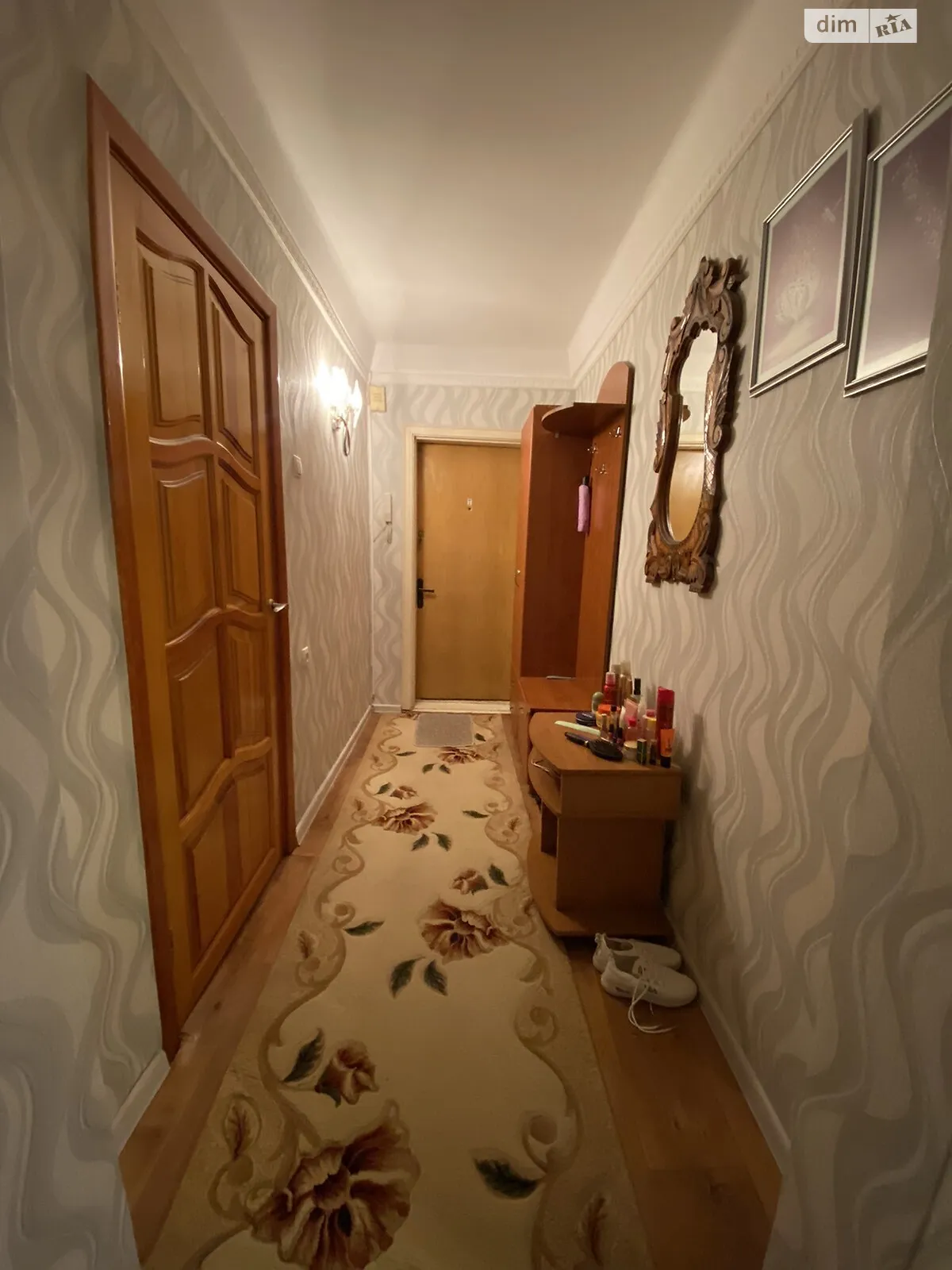 Здається в оренду кімната 48 кв. м у Києві, цена: 3000 грн