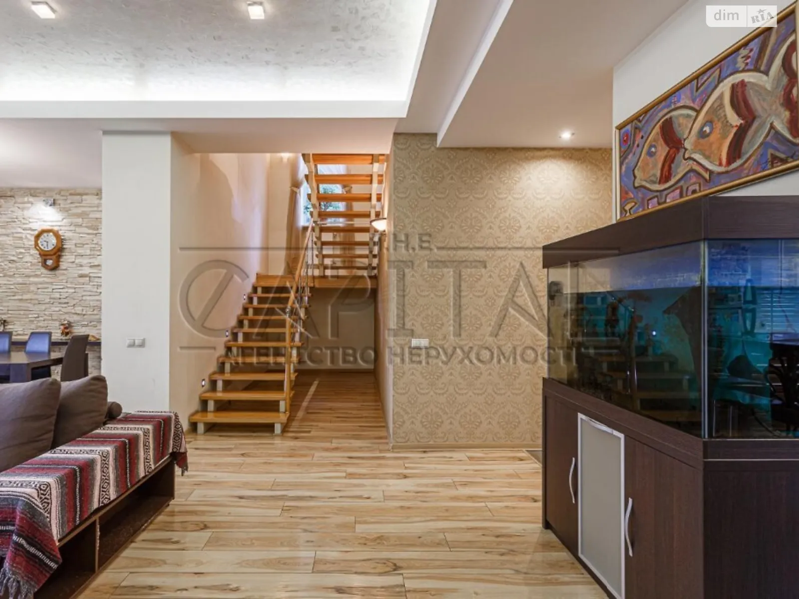 Продается дом на 2 этажа 287 кв. м с камином - фото 3