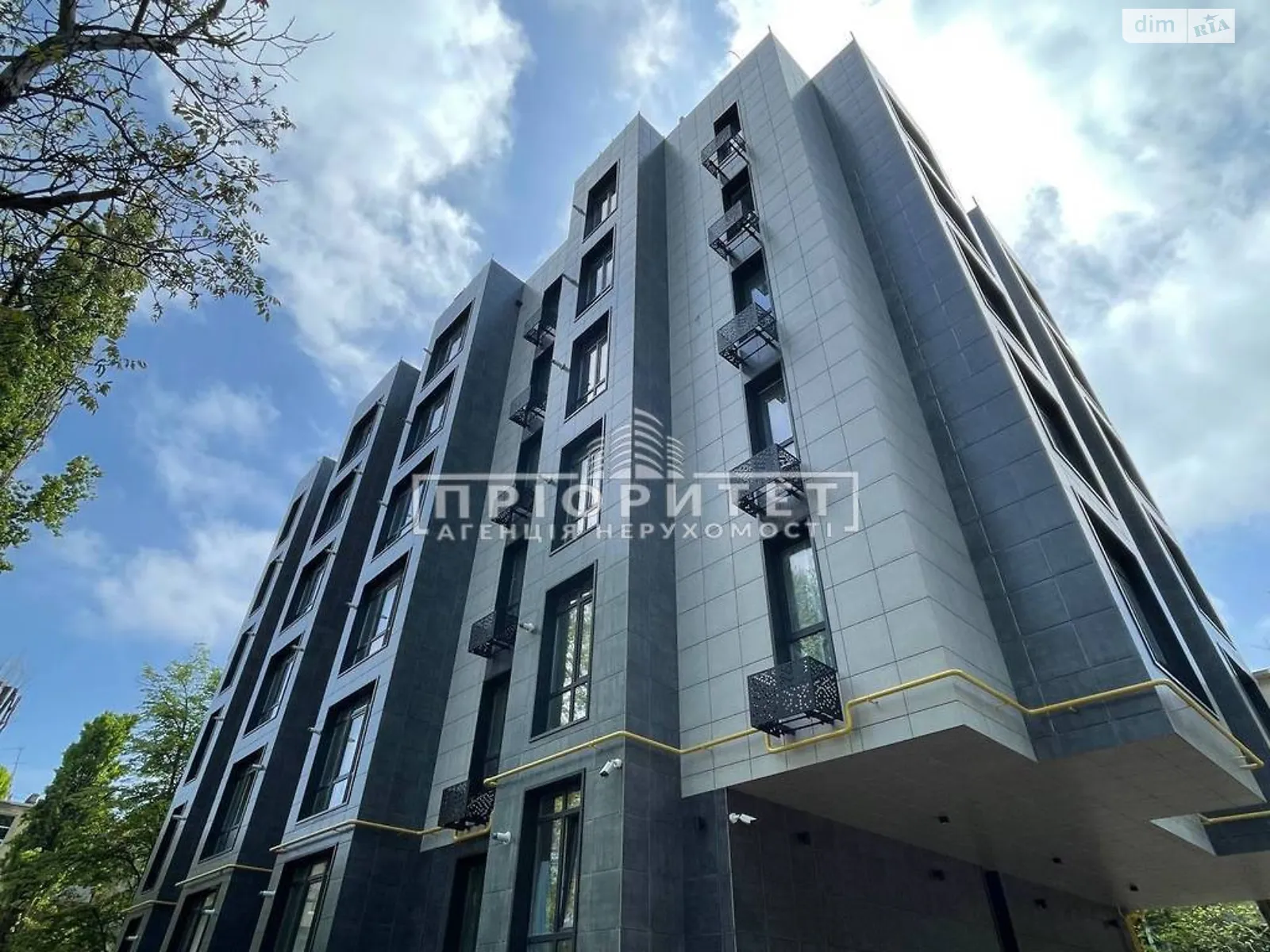 Продається 2-кімнатна квартира 68.4 кв. м у Одесі, вул. Космонавтів - фото 1