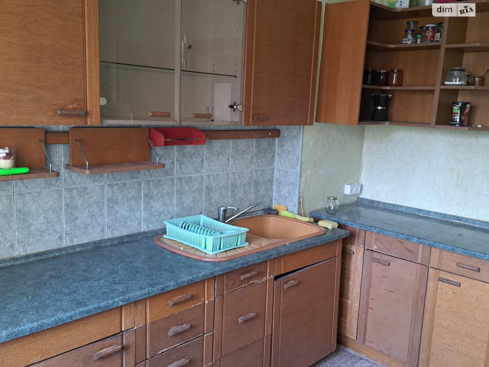 Продается 3-комнатная квартира 63 кв. м в Киеве, ул. Героев Днепра, 16А