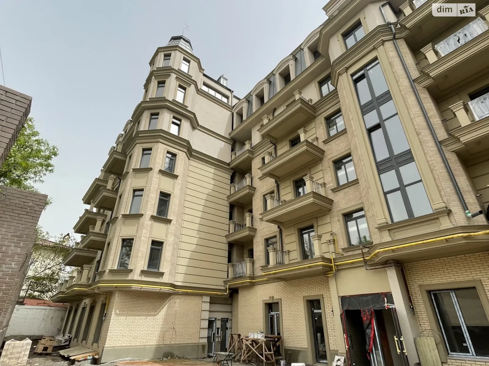 Продается 1-комнатная квартира 47.7 кв. м в Одессе