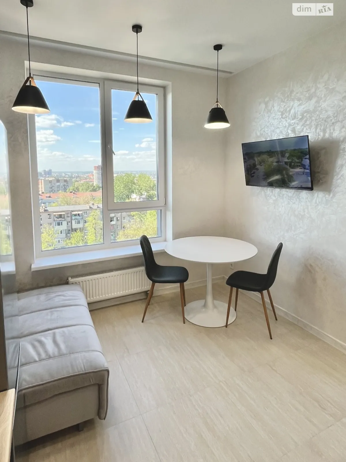 Продается 1-комнатная квартира 37 кв. м в Днепре, ул. Гончара Олеся(Кирова), 40 - фото 1