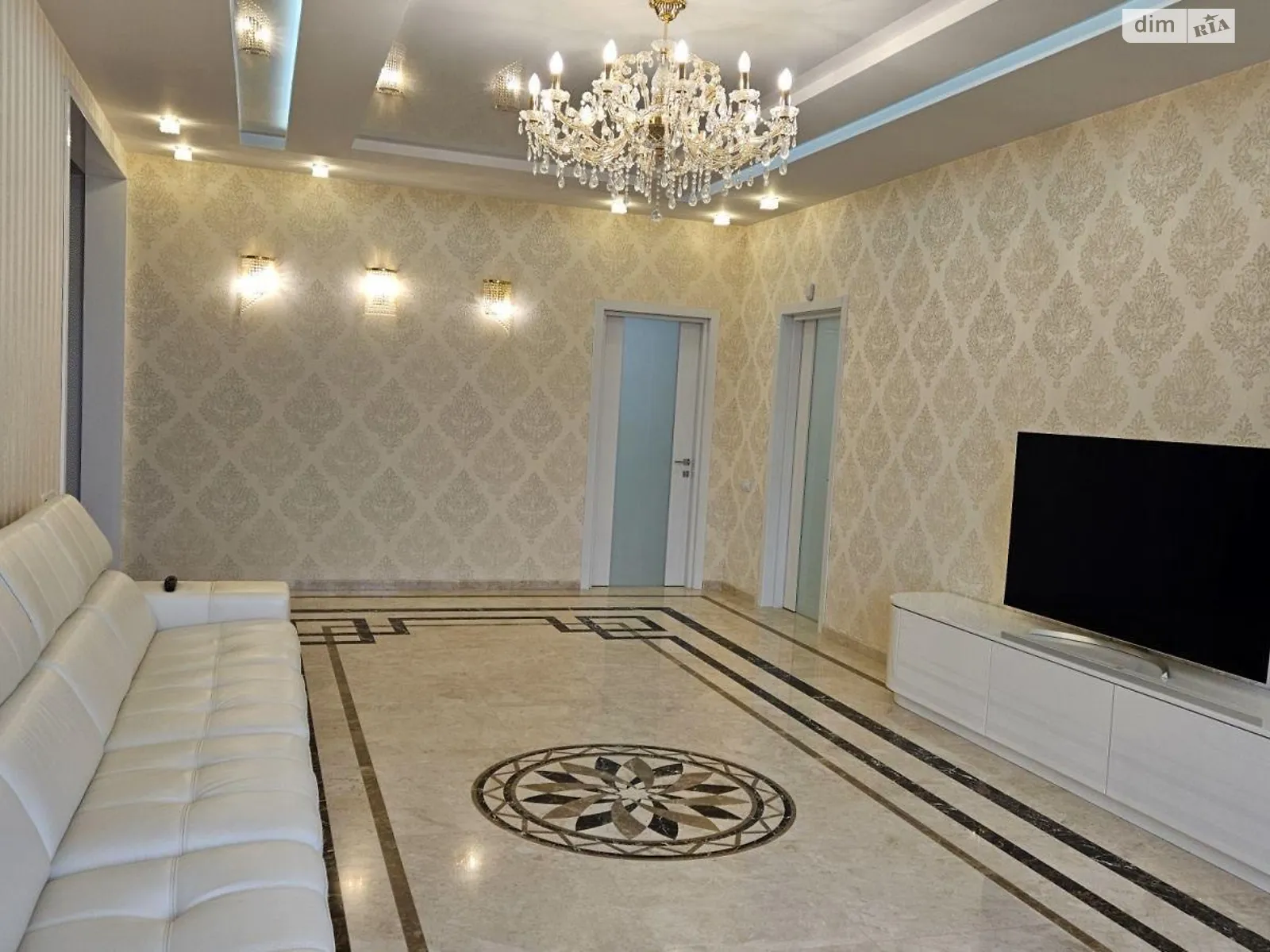 Продається 3-кімнатна квартира 136 кв. м у Харкові, вул. Данилевського