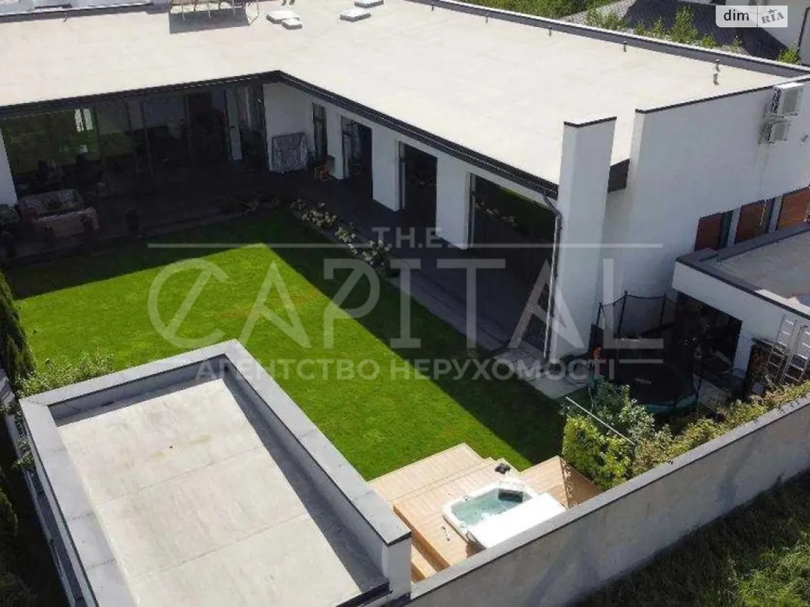 Продается одноэтажный дом 270 кв. м с бассейном, цена: 700000 $