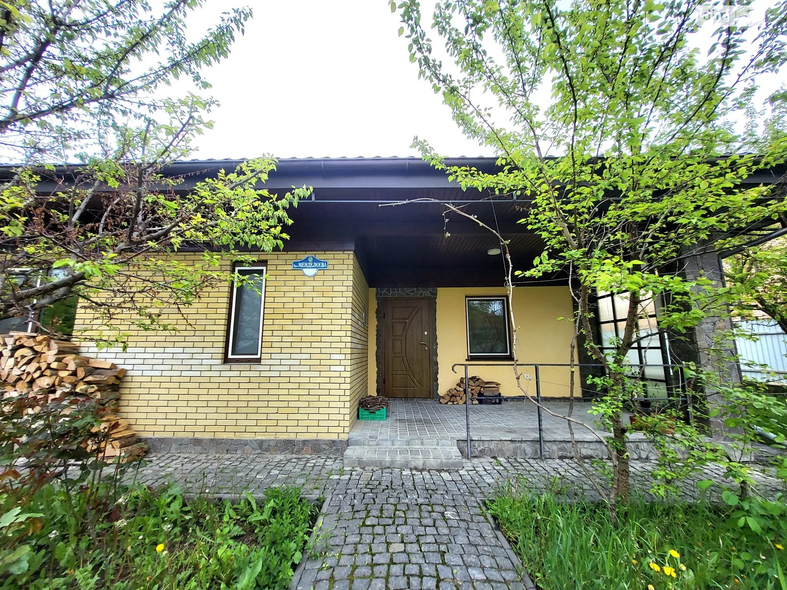 Продается одноэтажный дом 79 кв. м с садом, цена: 130000 $