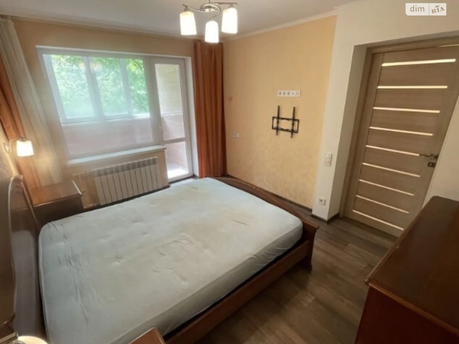 Продается 3-комнатная квартира 60 кв. м в Днепре, цена: 65000 $