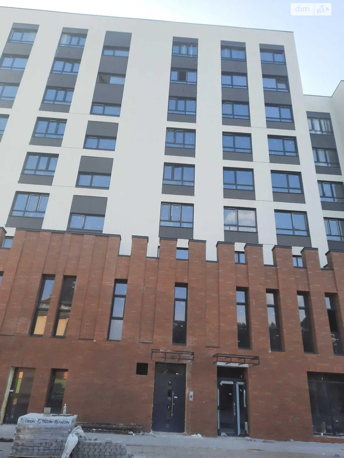 Продается 2-комнатная квартира 70 кв. м в Львове, ул. Владимира Навроцкого, 31 - фото 1
