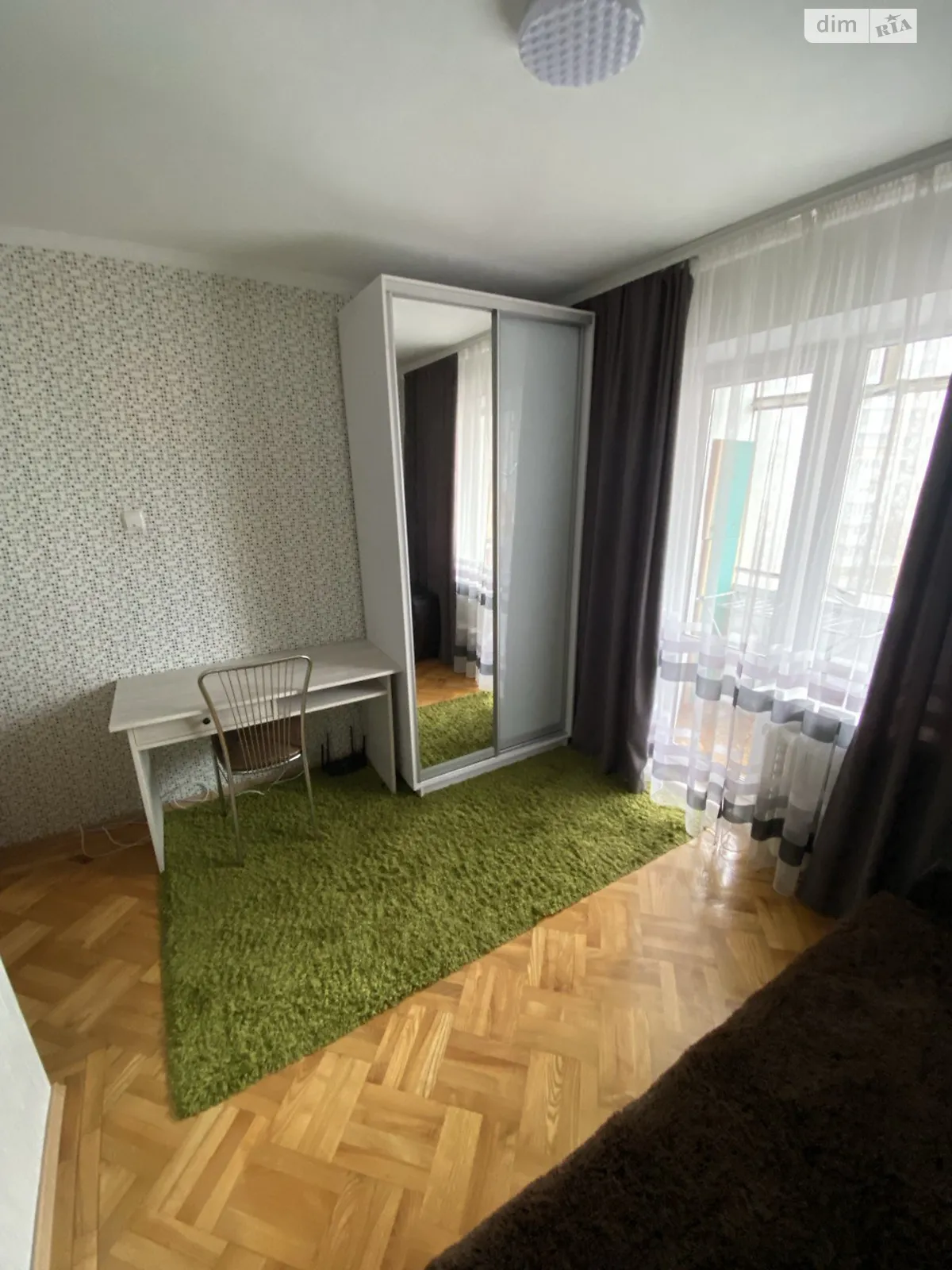 Здається в оренду кімната 66 кв. м у Хмельницькому, цена: 4000 грн