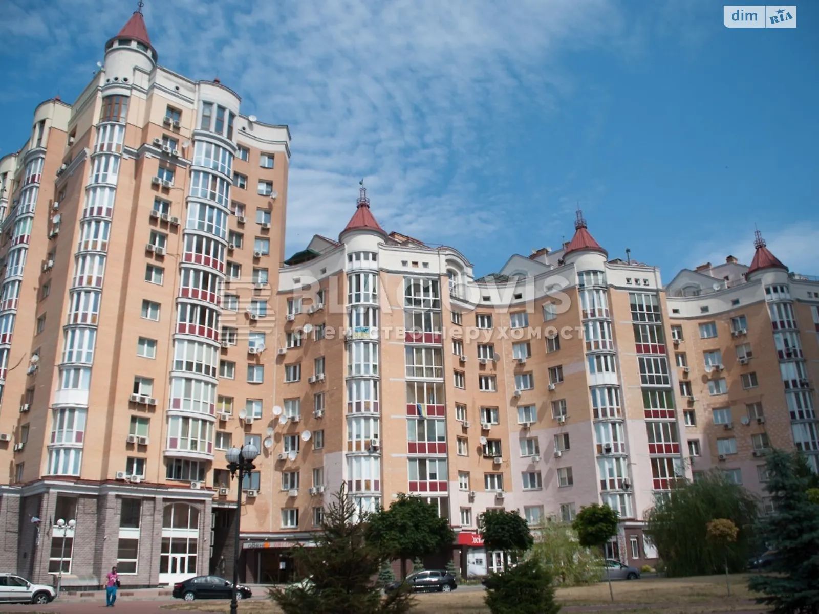 Продается 4-комнатная квартира 167 кв. м в Киеве, просп. Владимира Ивасюка - фото 1