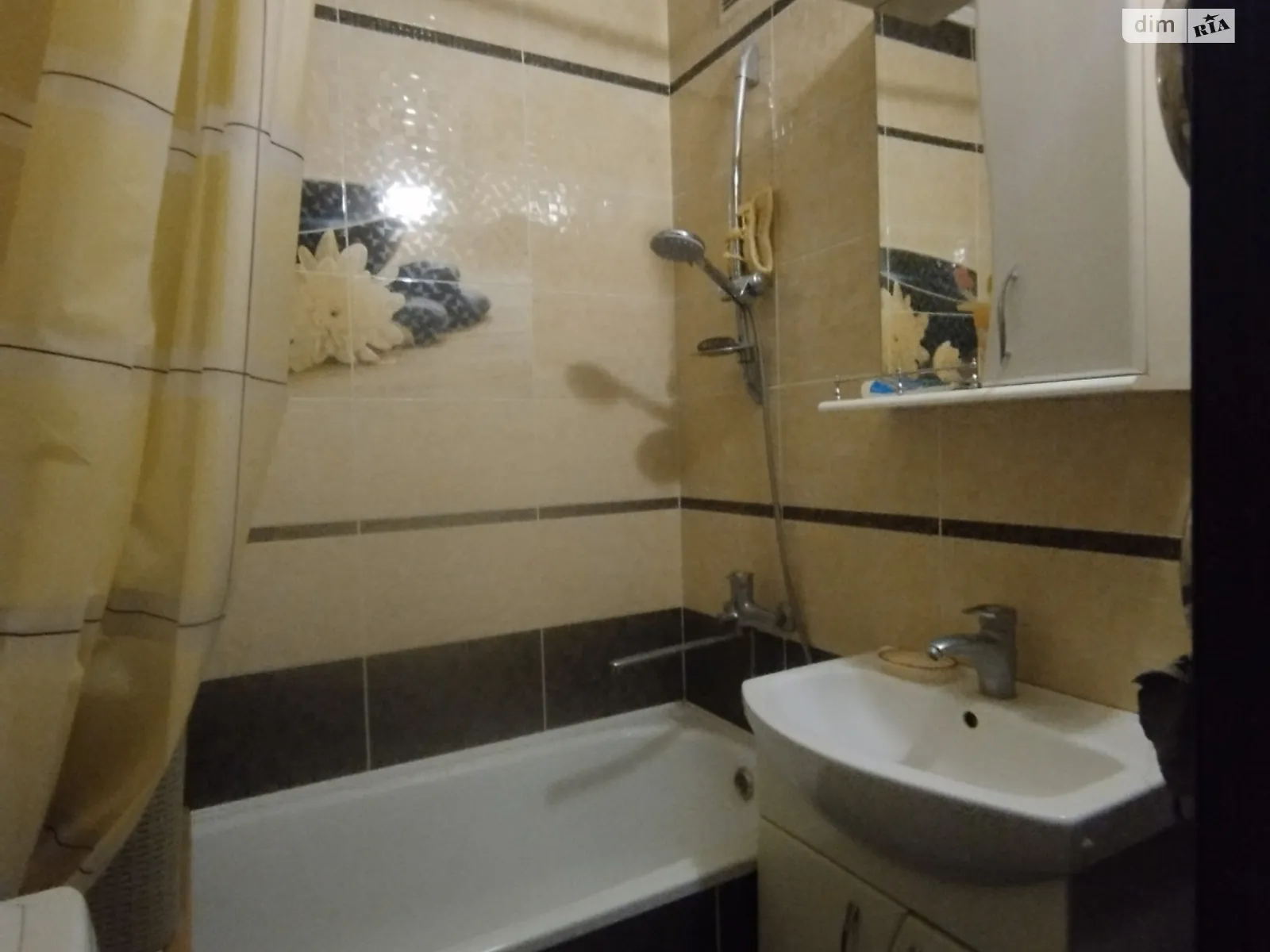 Продається 3-кімнатна квартира 64 кв. м у Вінниці, вул. Лялі Ратушної, 77 - фото 1