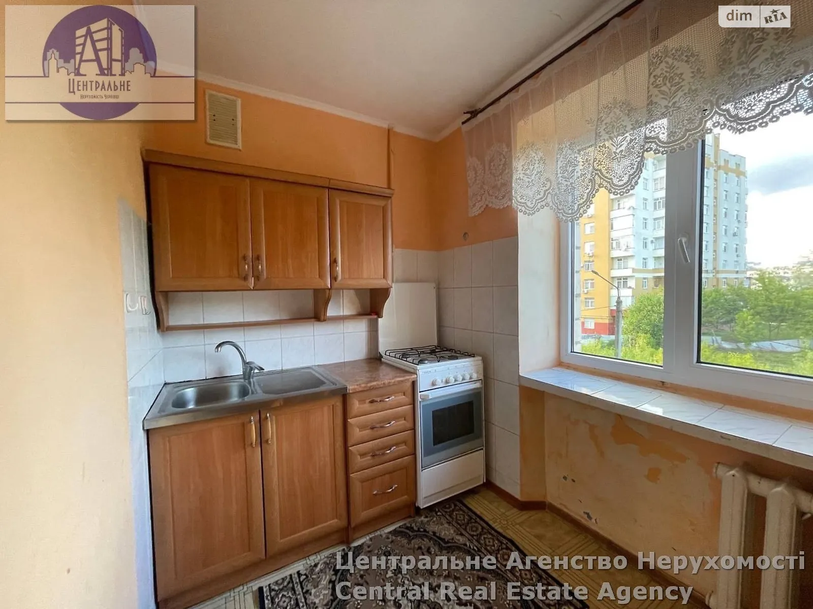 Сдается в аренду 1-комнатная квартира 35 кв. м в Черновцах, цена: 200 $