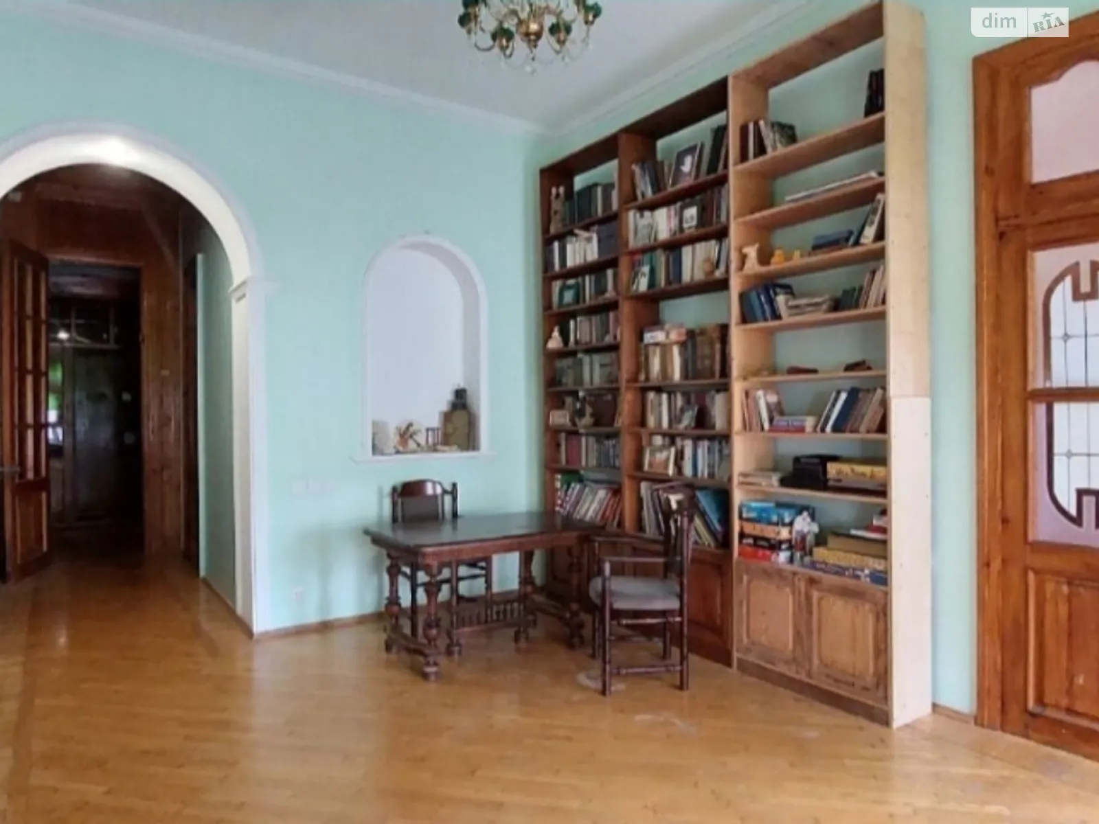 Продається 6-кімнатна квартира 160 кв. м у Одесі, вул. Грецька