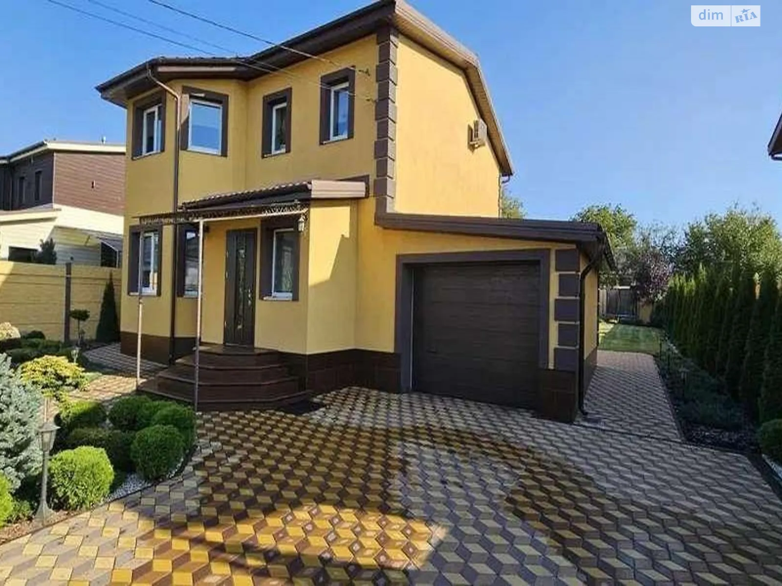 Продается дом на 2 этажа 150 кв. м с террасой, цена: 220000 $