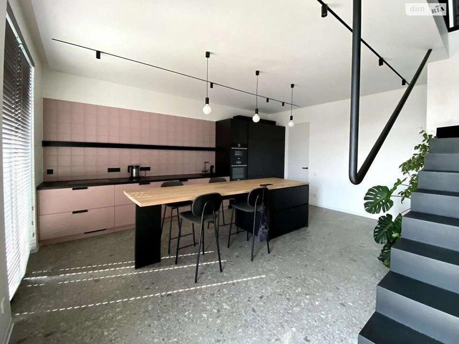 Продается 3-комнатная квартира 124 кв. м в Львове, цена: 240000 $ - фото 1