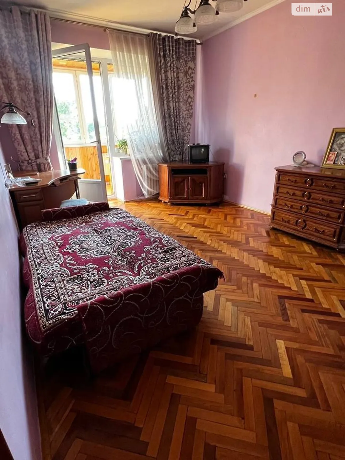 Продается 3-комнатная квартира 85 кв. м в Хмельницком, ул. Пилипчука Владимира