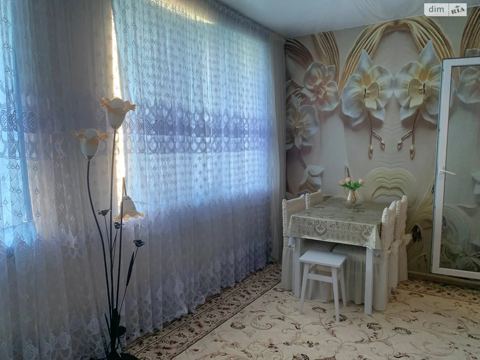Продается 3-комнатная квартира 54 кв. м в Прилиманском, ул. Центральная, 117