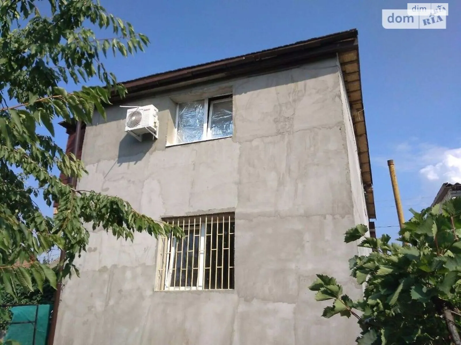 Продается дом на 2 этажа 95 кв. м с камином, цена: 36900 $