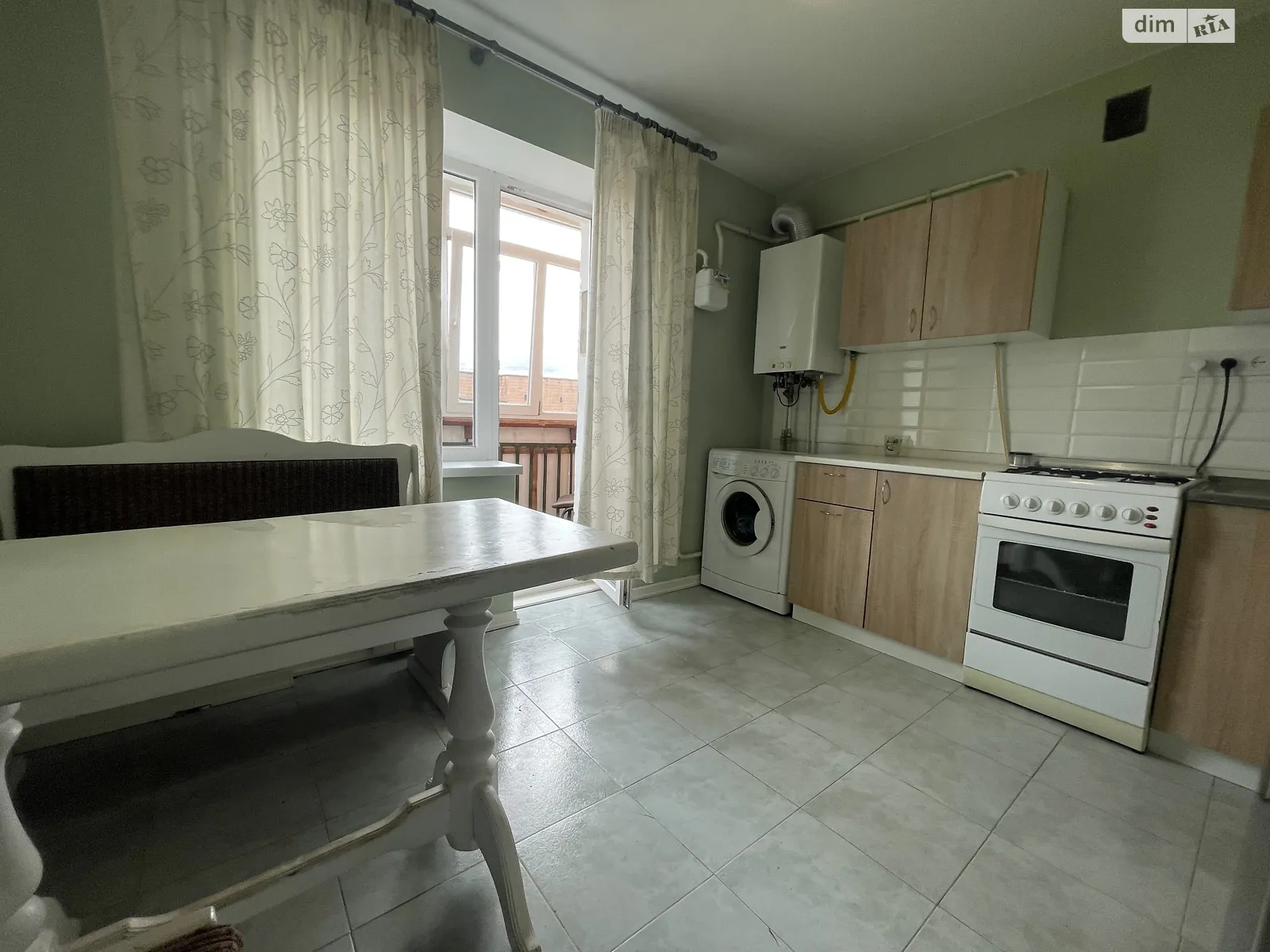 Продается 3-комнатная квартира 63 кв. м в Ровно, ул. Небесной Сотни