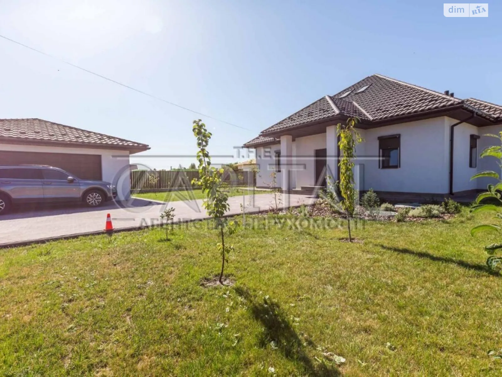 Сдается в аренду дом на 2 этажа 163 кв. м с балконом, цена: 1600 $ - фото 1