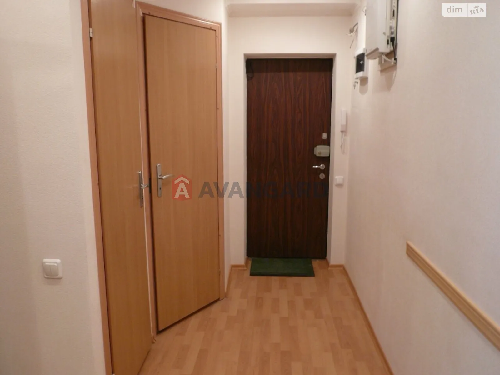 Продається офіс 44 кв. м в бізнес-центрі, цена: 105000 $