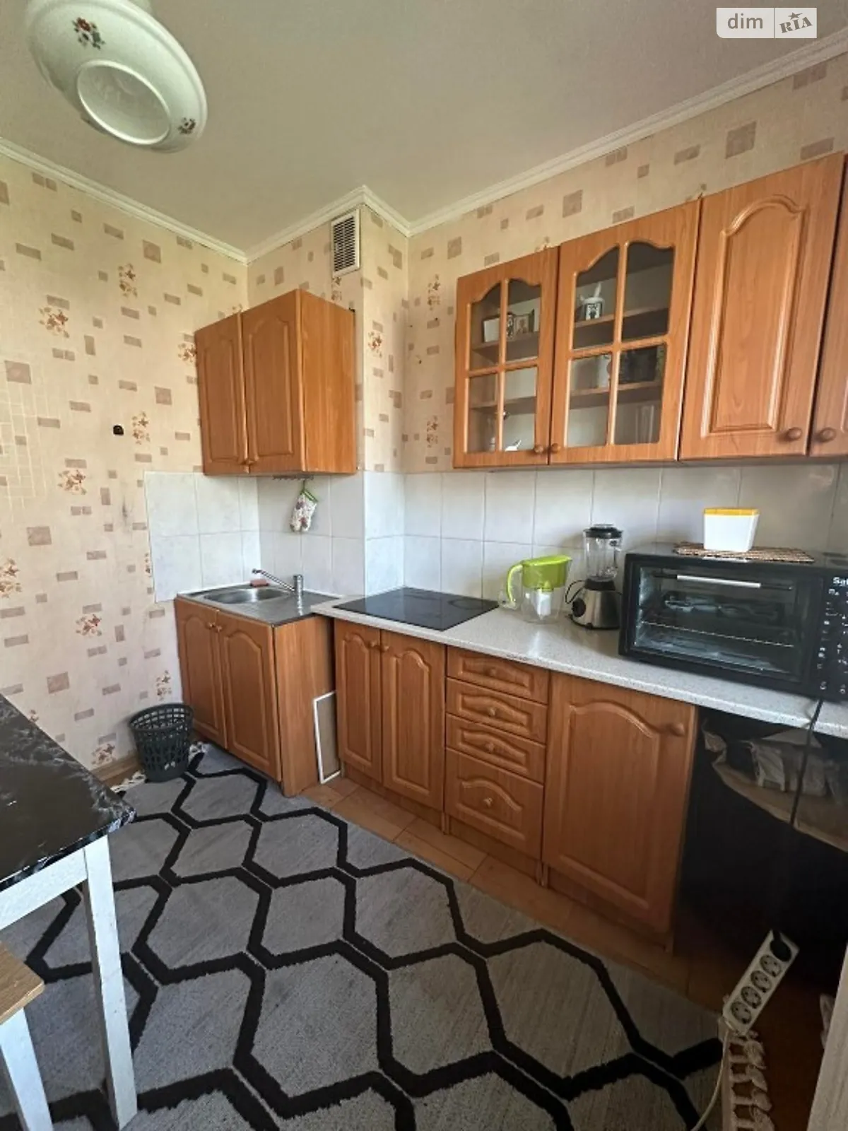 Продается 1-комнатная квартира 42 кв. м в Одессе, ул. Александра Невского - фото 1