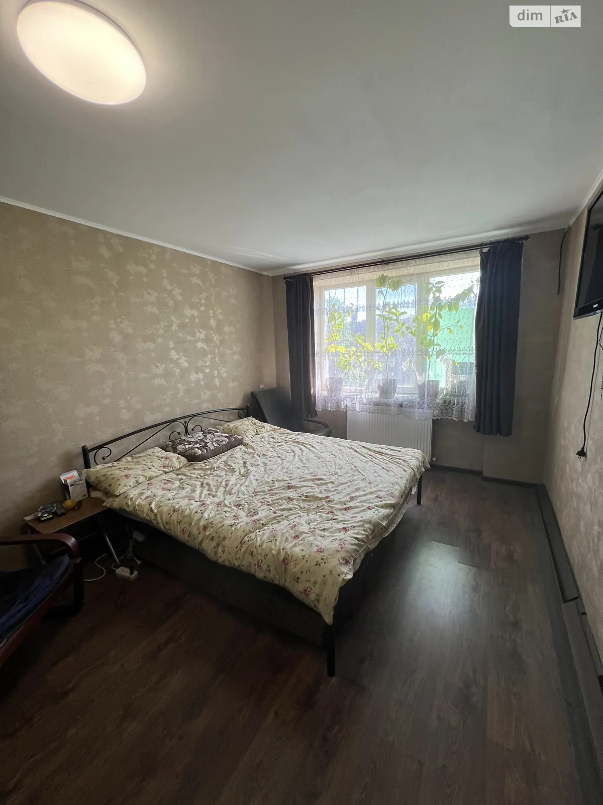 Продается 1-комнатная квартира 34 кв. м в Мукачеве, ул. Ивана Франко-боковая, 146 - фото 1