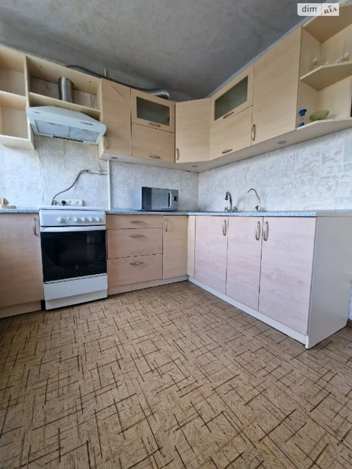 Продается 3-комнатная квартира 54 кв. м в Днепре, цена: 37000 $