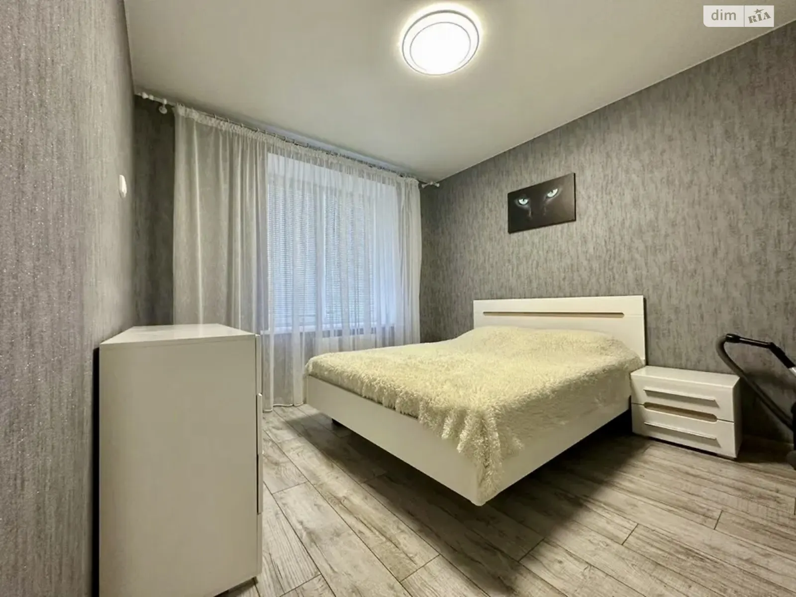 Продается 1-комнатная квартира 43 кв. м в Днепре, ул. Хмельницкого Богдана, 11А