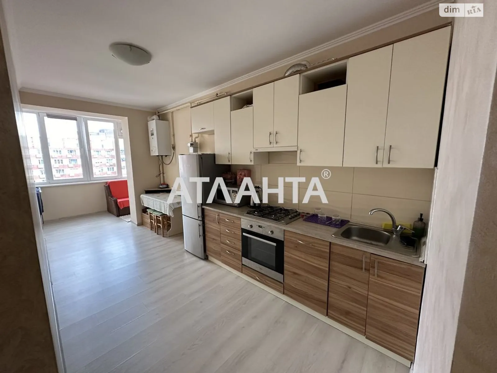 Продается 1-комнатная квартира 41.7 кв. м в Львове, ул. Пулюя Ивана - фото 1