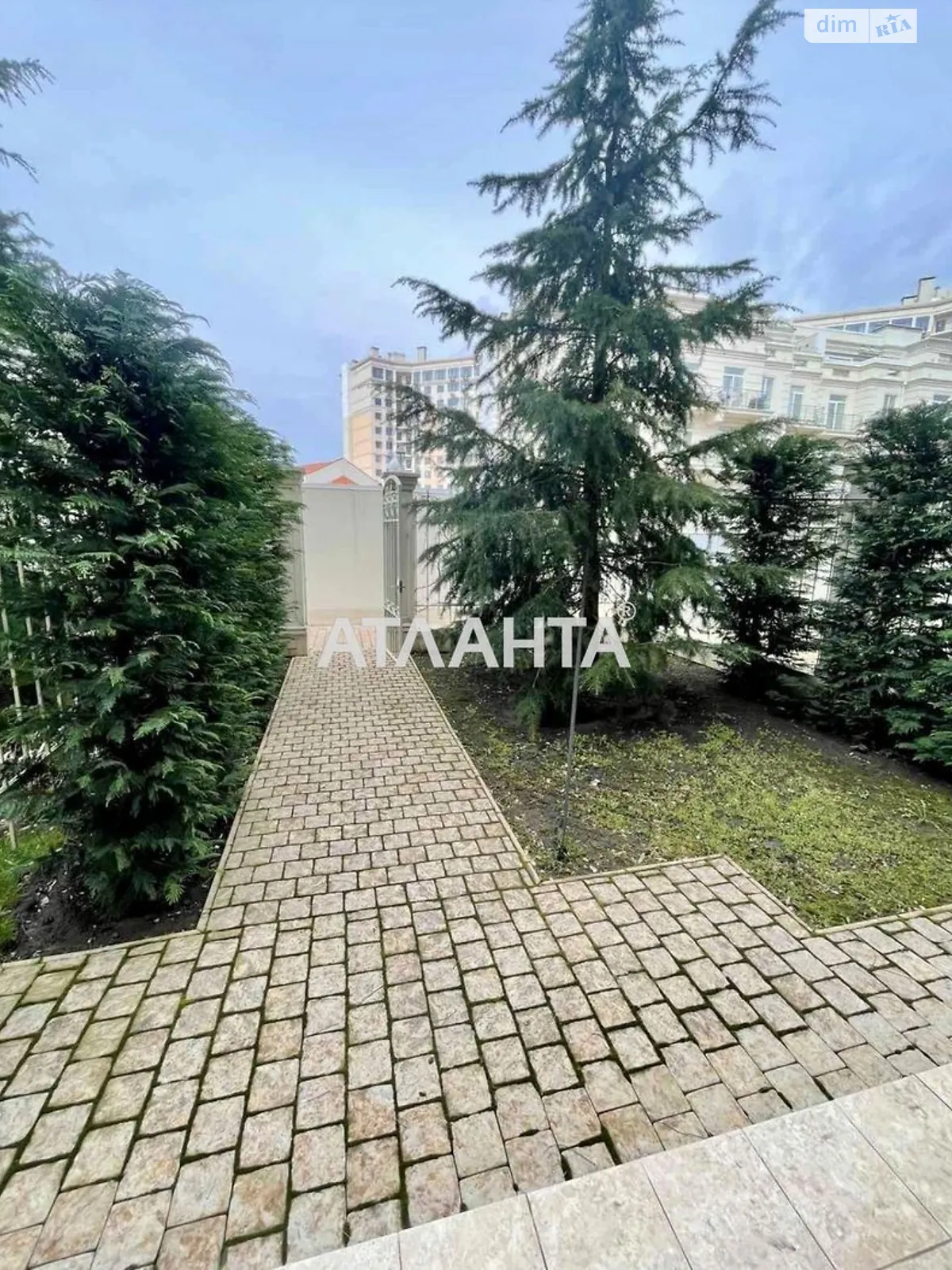 Продается дом на 3 этажа 160 кв. м с террасой - фото 2