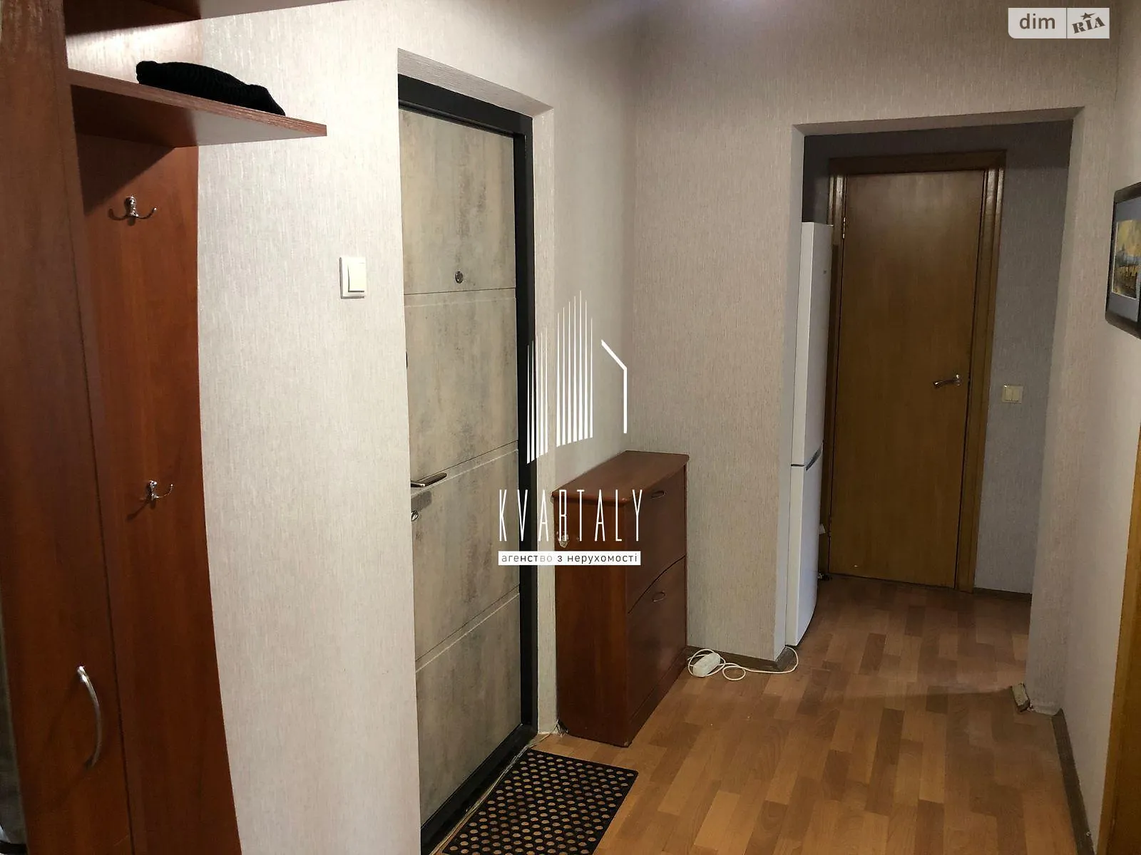 Продается 2-комнатная квартира 56 кв. м в Киеве - фото 2