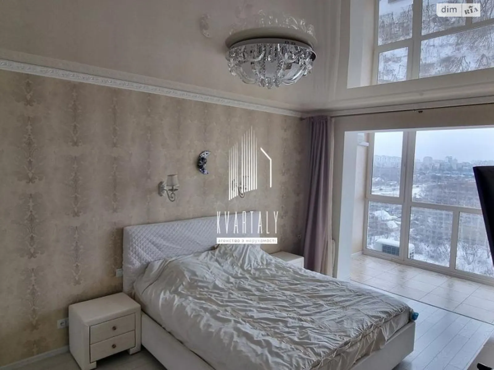 Продается 3-комнатная квартира 98 кв. м в Киеве, ул. Здолбуновская, 13 - фото 1