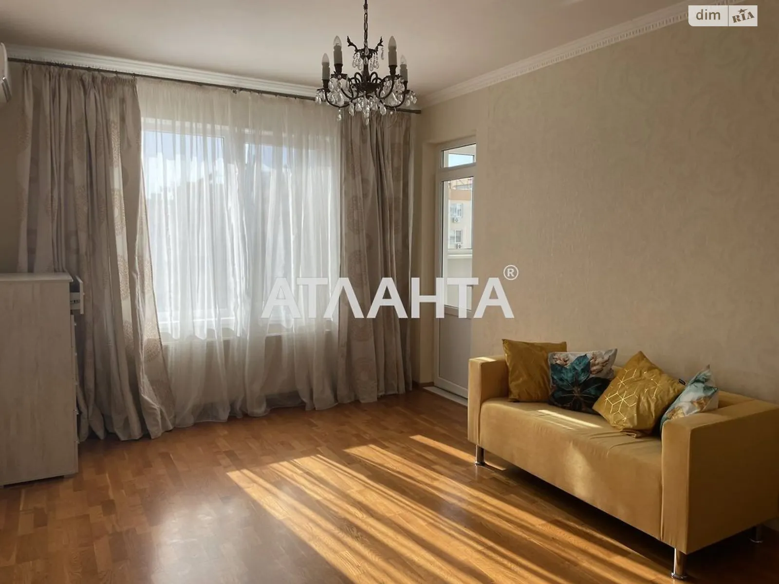 Продается 1-комнатная квартира 40.5 кв. м в Одессе, мас. Радужный, 11 - фото 1