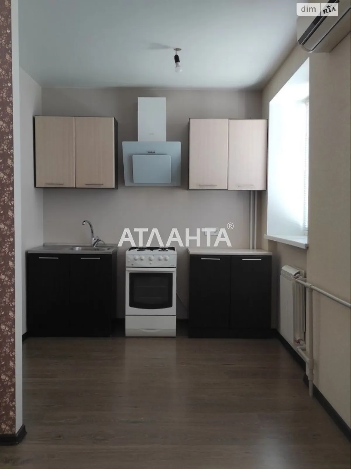 Продается 2-комнатная квартира 61.5 кв. м в Черноморске - фото 2