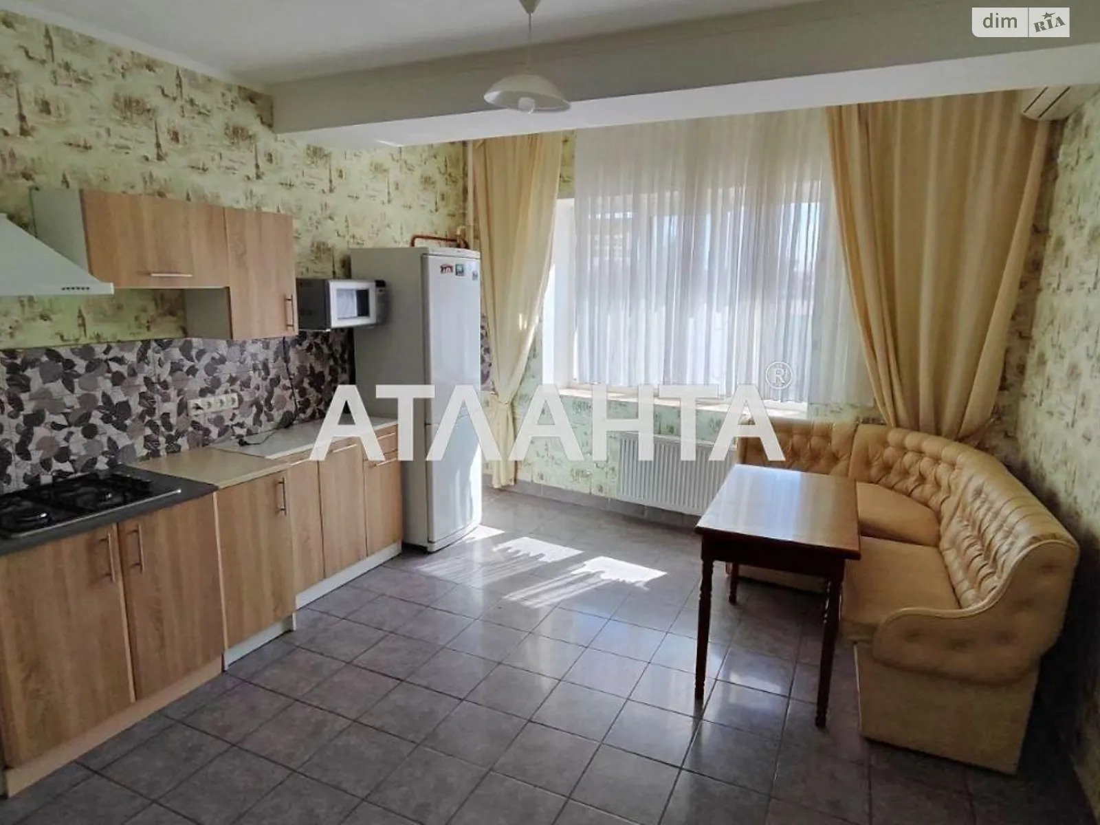 Продается 1-комнатная квартира 44.2 кв. м в Черноморске, ул. Парусная - фото 1