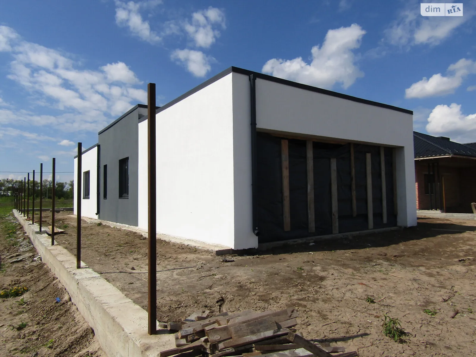 Продається одноповерховий будинок 130 кв. м з садом, цена: 84000 $ - фото 1