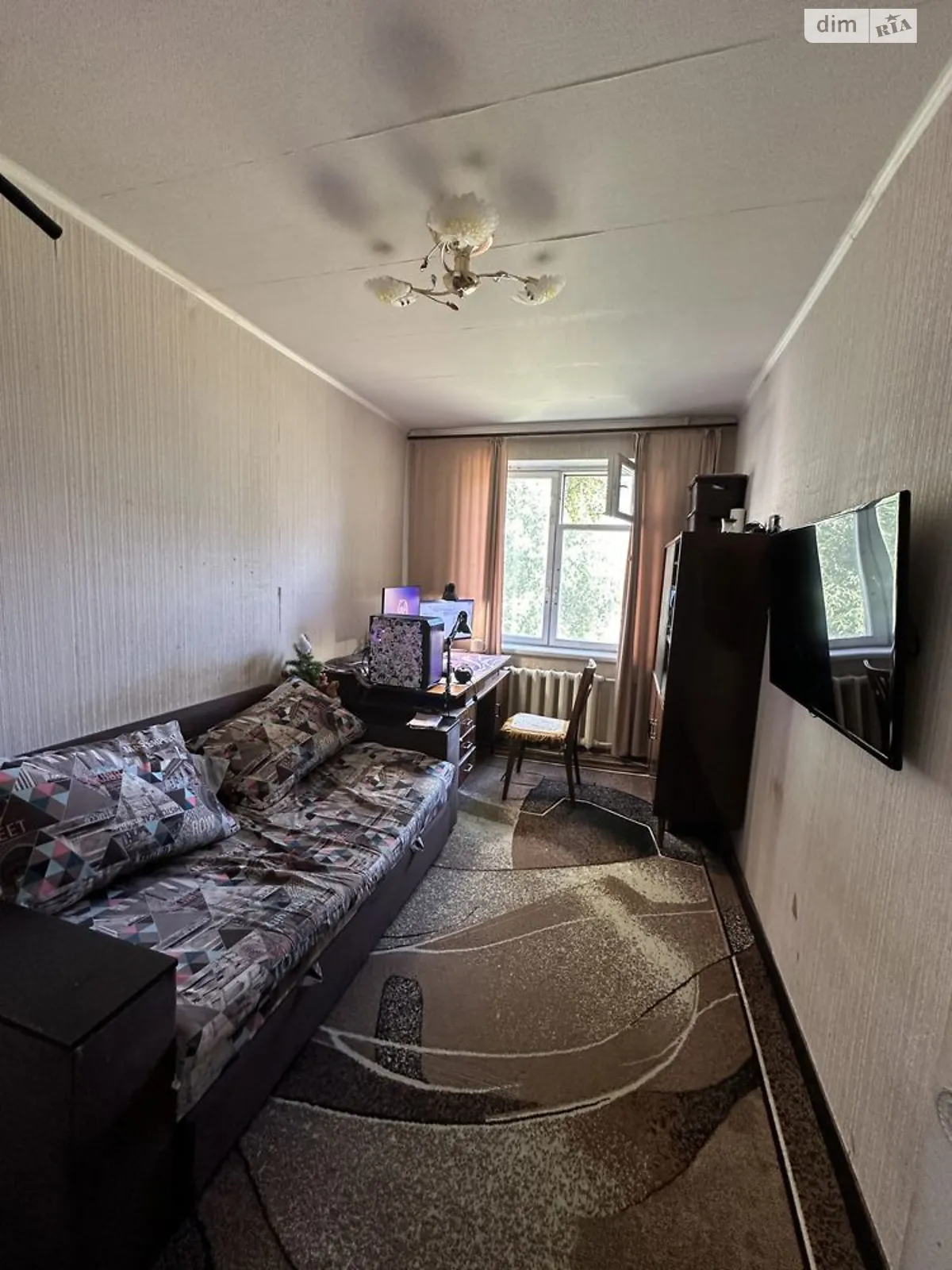 Продается 3-комнатная квартира 58 кв. м в Днепре, ул. Калиновая, 61