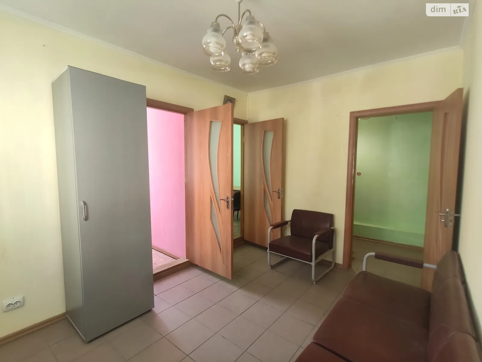 Продается офис 41.2 кв. м в бизнес-центре, цена: 40000 $ - фото 1