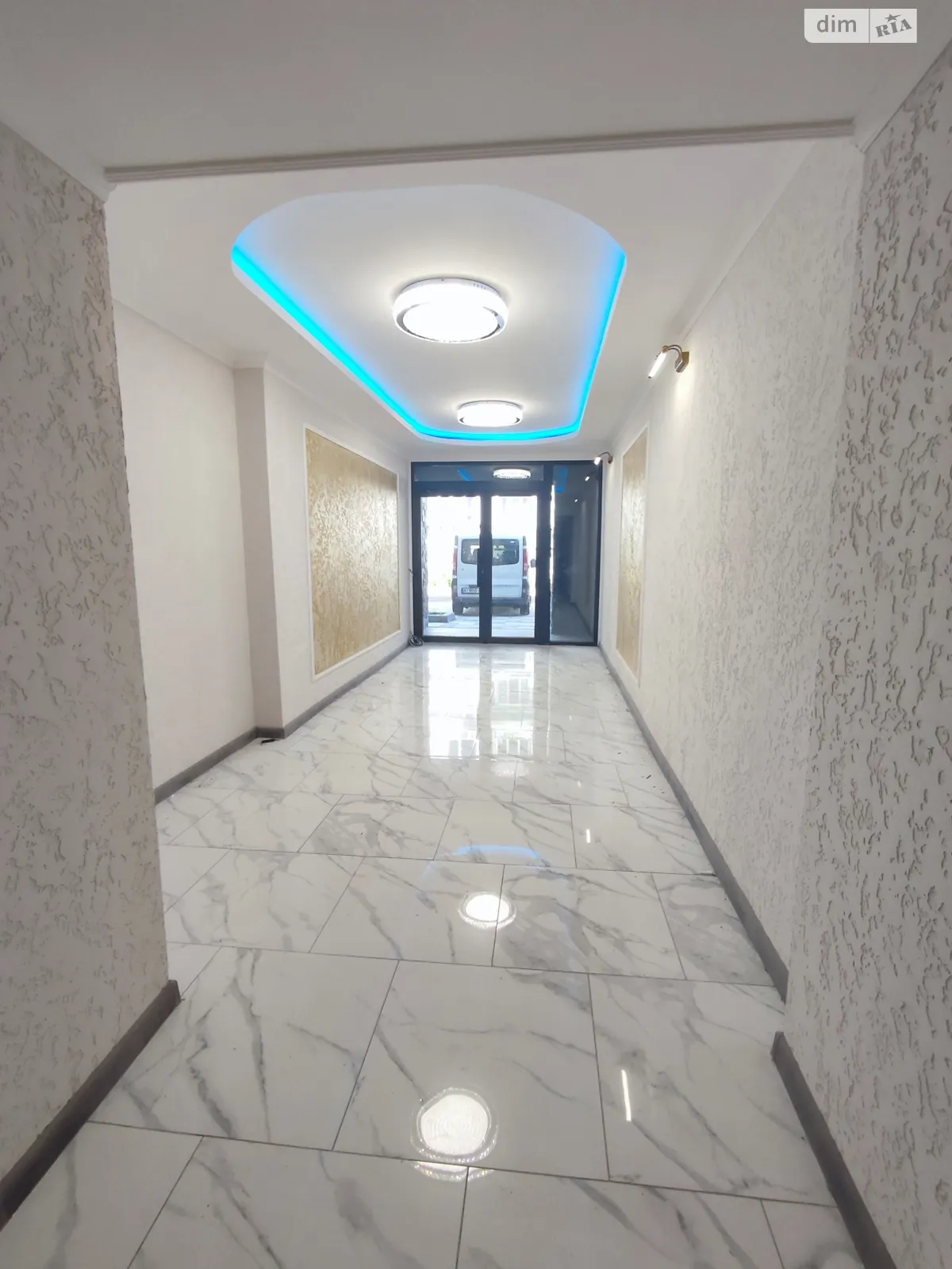 Продається 2-кімнатна квартира 55 кв. м у Ірпені, вул. Федорова, 22Г - фото 1