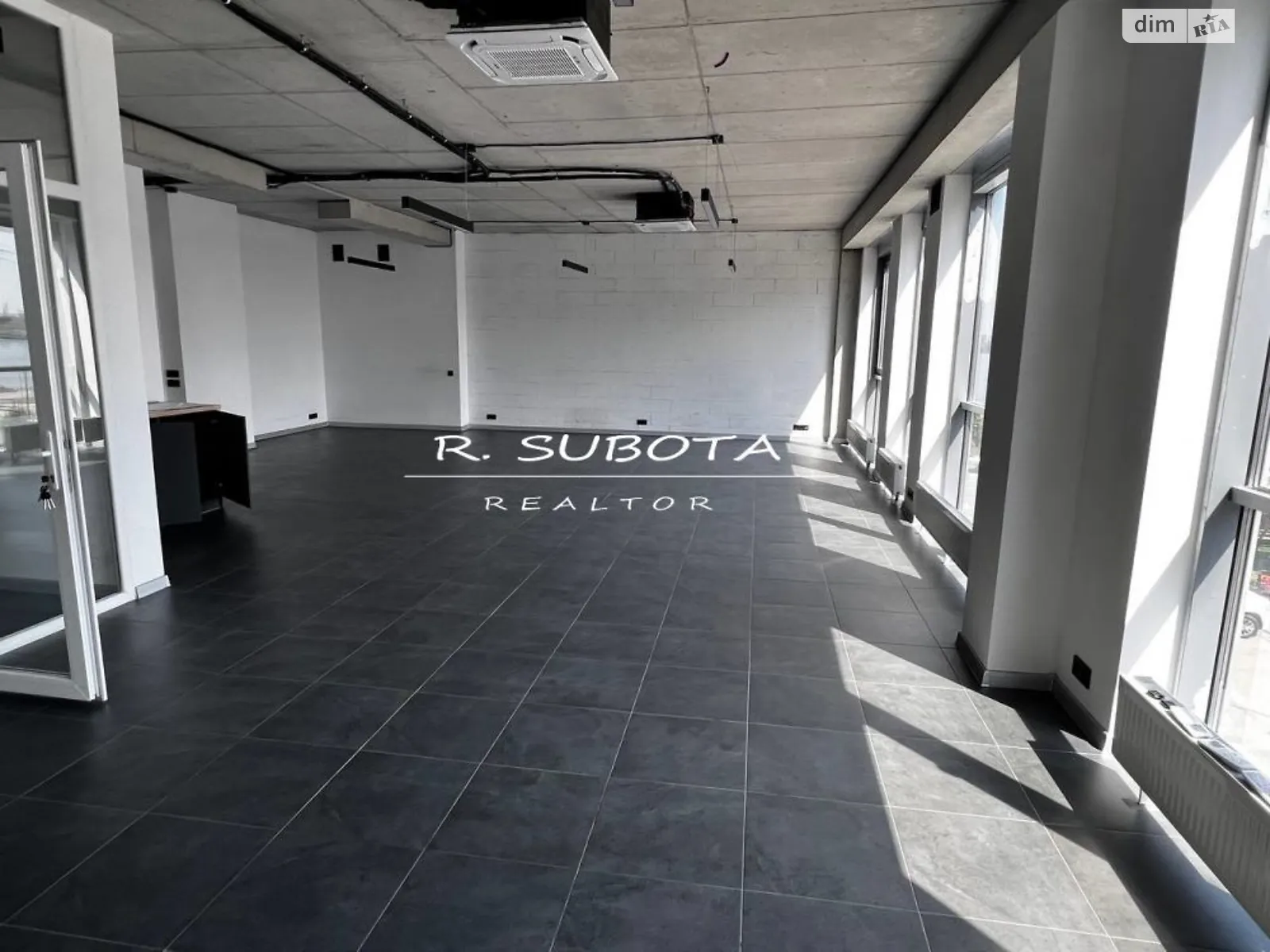 Здається в оренду офіс 100 кв. м в бізнес-центрі, цена: 800 $ - фото 1