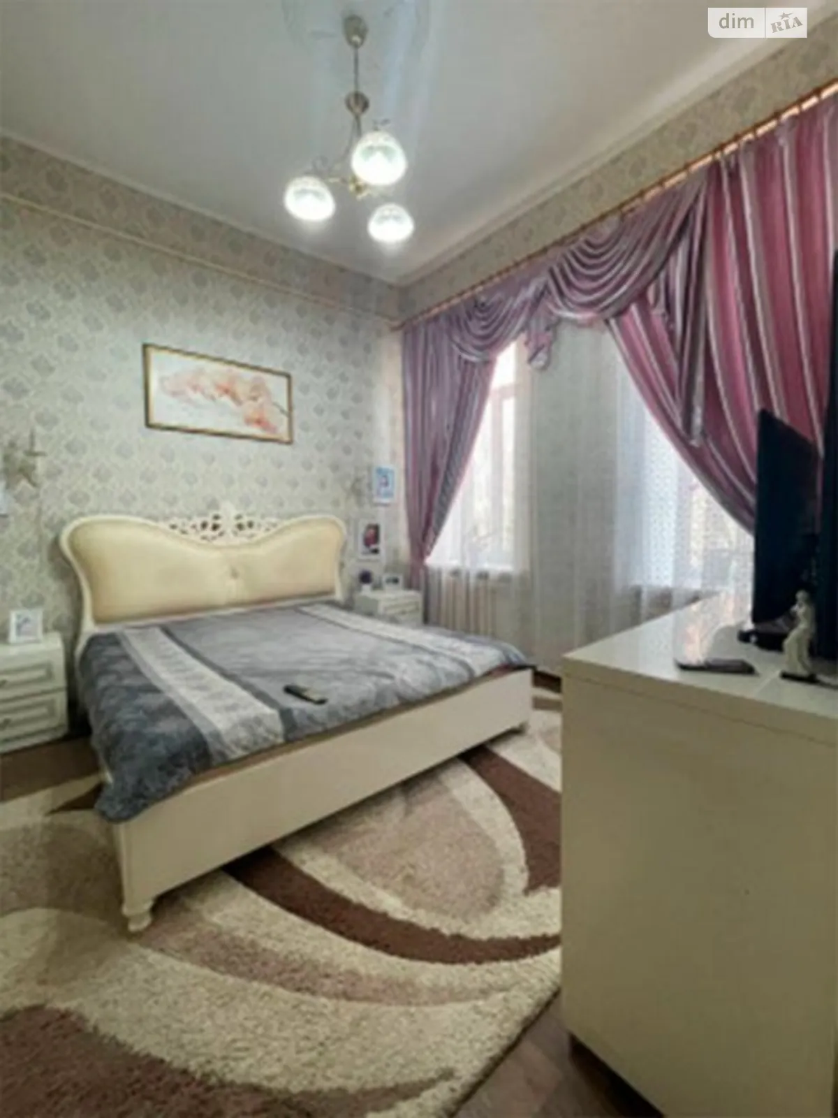 Продається 2-кімнатна квартира 55 кв. м у Одесі, узвіз Степана Олійника, 4