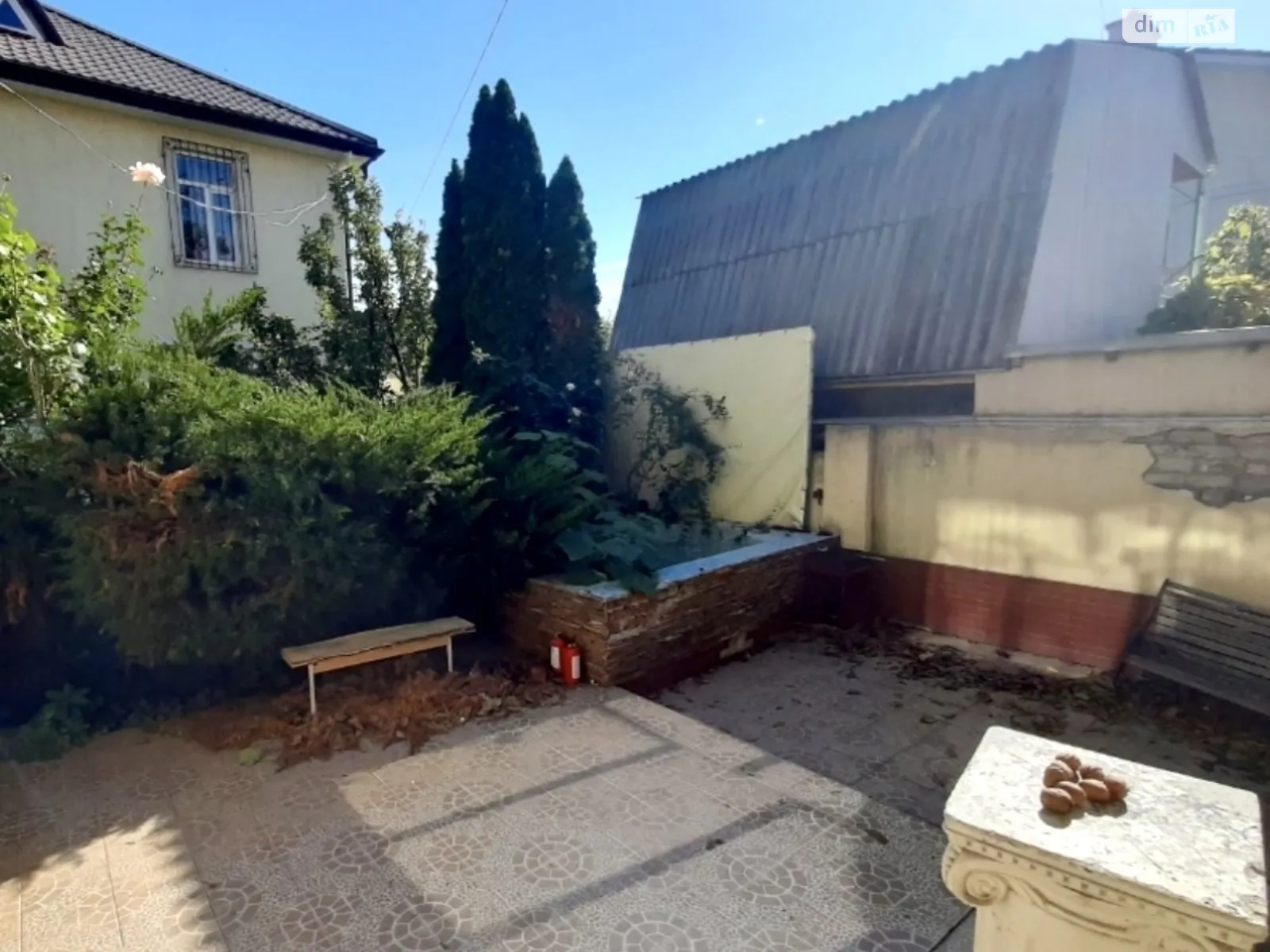 Продается дом на 2 этажа 194.6 кв. м с гаражом, цена: 139000 $ - фото 1