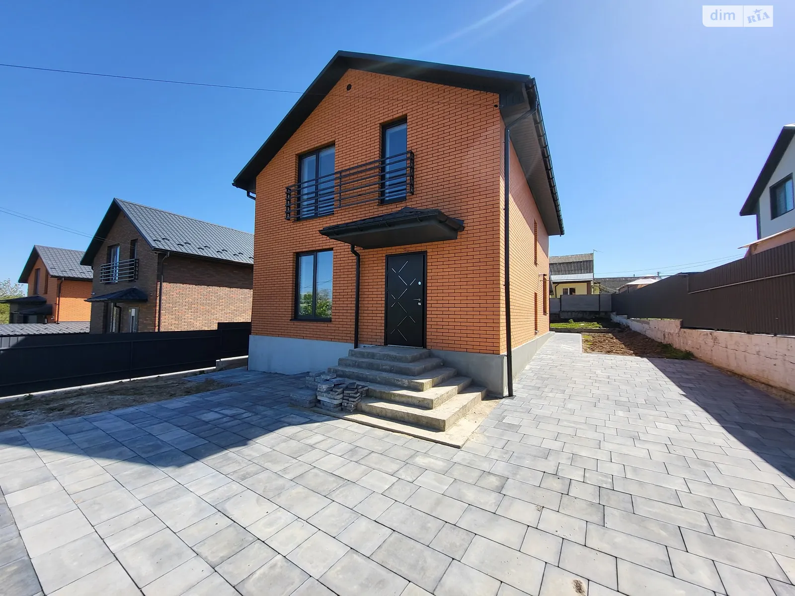 Продается дом на 2 этажа 125 кв. м с верандой, цена: 155000 $ - фото 1