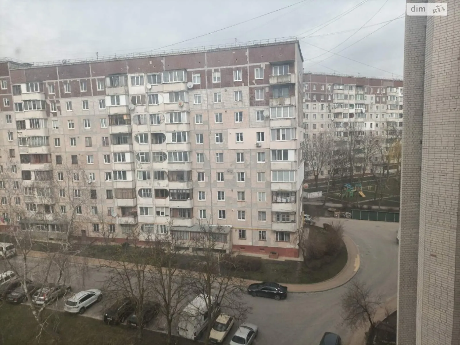4-комнатная квартира 74 кв. м в Тернополе, ул. Симоненко Василия