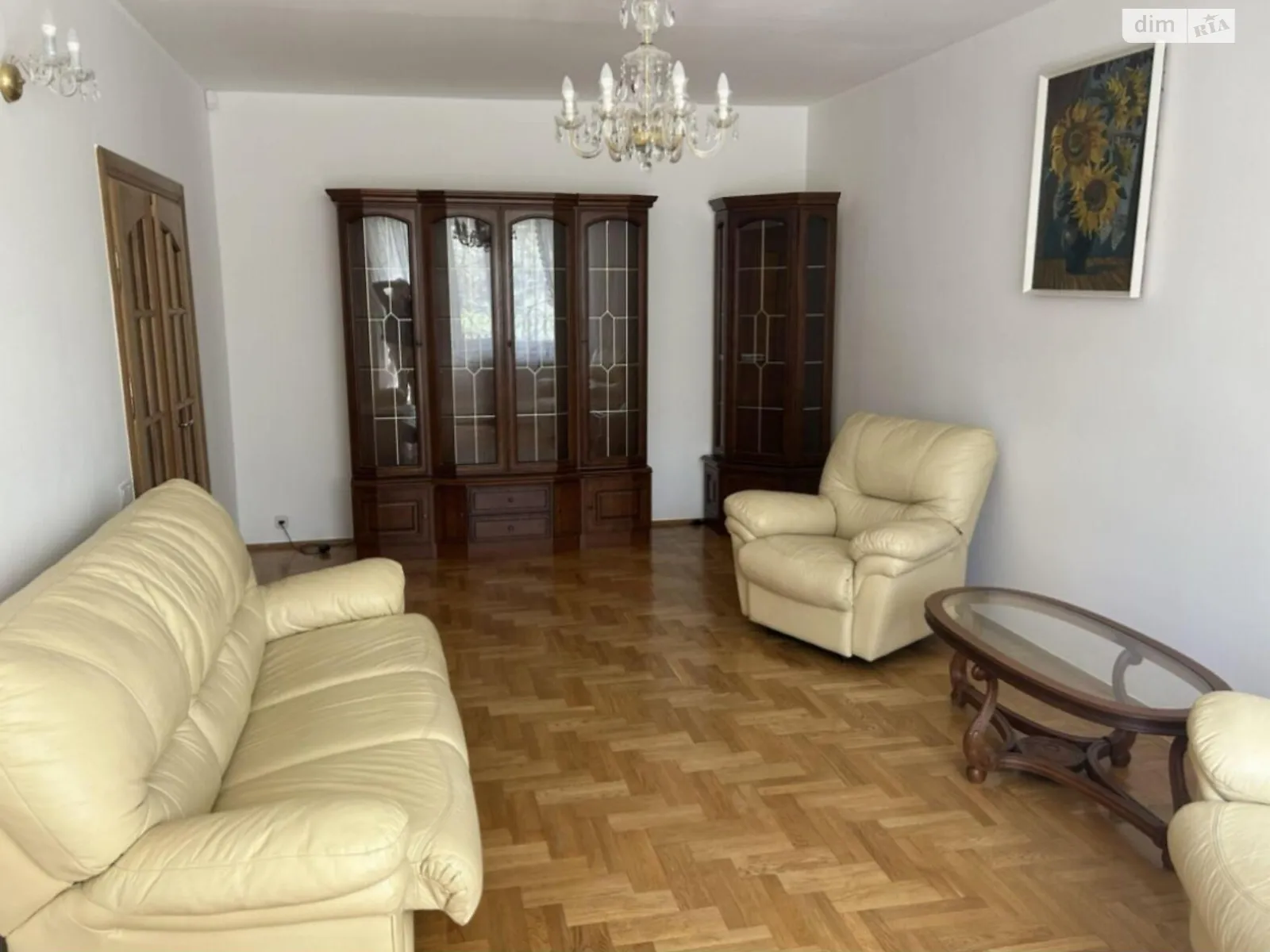 Сдается в аренду 3-комнатная квартира 97 кв. м в Львове, цена: 650 $