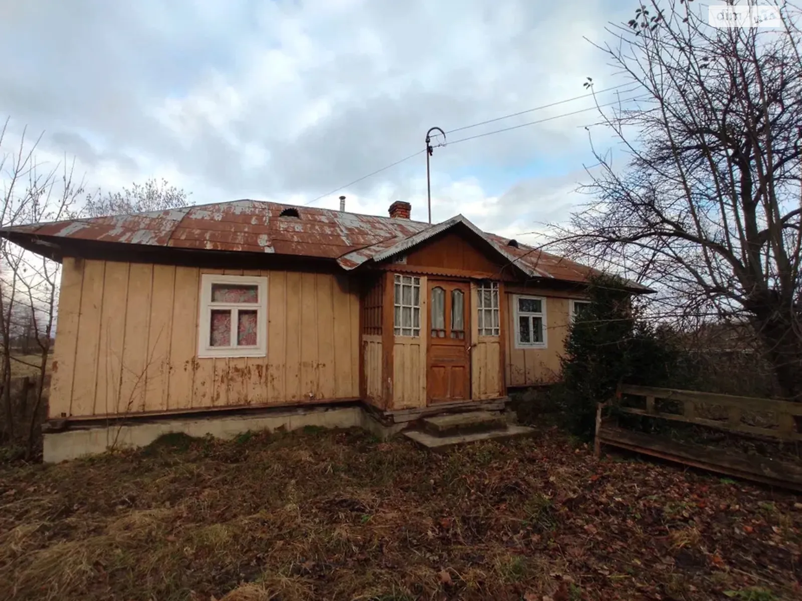 Продається одноповерховий будинок 72 кв. м з каміном, цена: 3000 $